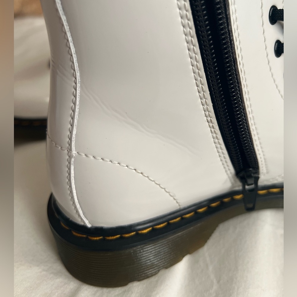 Dr. Martens Kids White and Black Boots - Picture 6 of 16